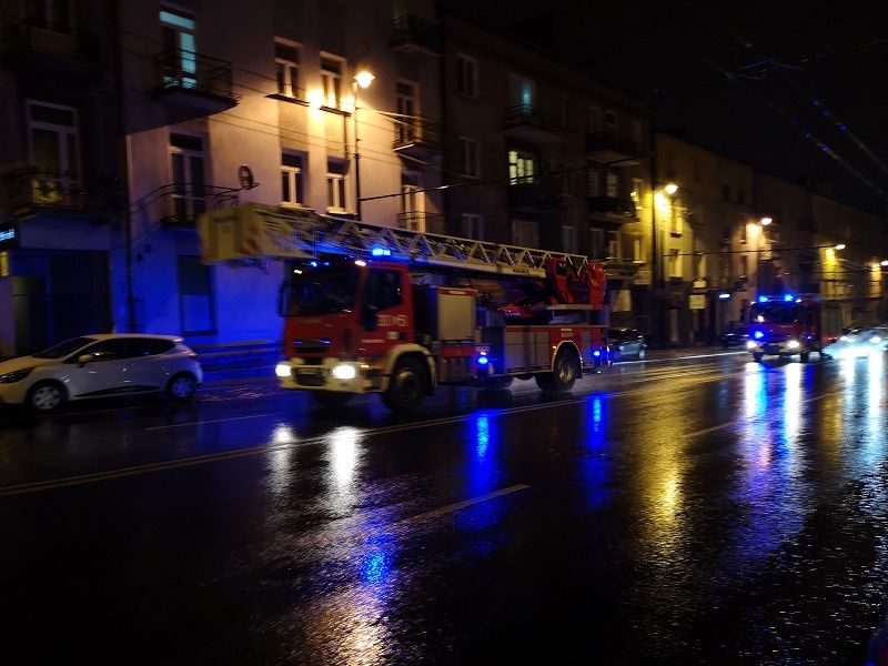 straż pożarna wóz strażacki drabina