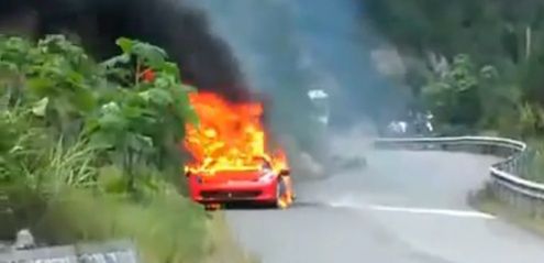 Ferrari 458 Italia płonie także w Chinach [wideo]
