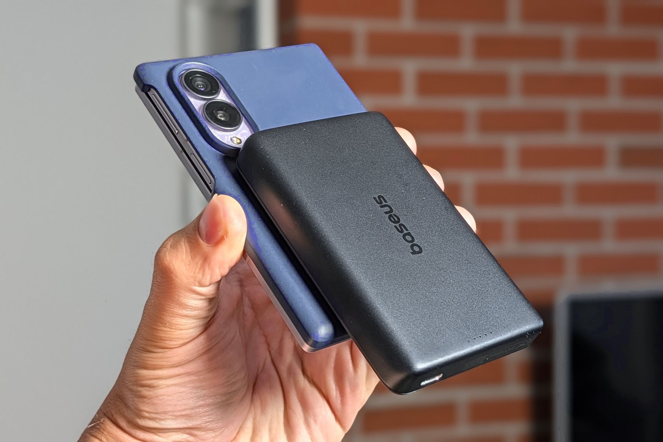 Samsung Galaxy Z Fold 8 z etui Qi2 i powerbankiem Baseus