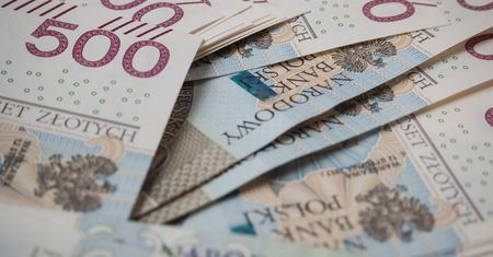 Robią biznes na oddłużaniu Polaków. W tle zaogniający się konflikt