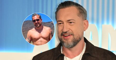 Marcin Prokop bez koszulki pręży mięśnie ze stali. Internauci oniemieli: "Niczym posąg Zeusa!"