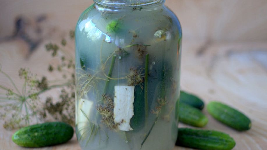 Ogórki kiszone w żurku