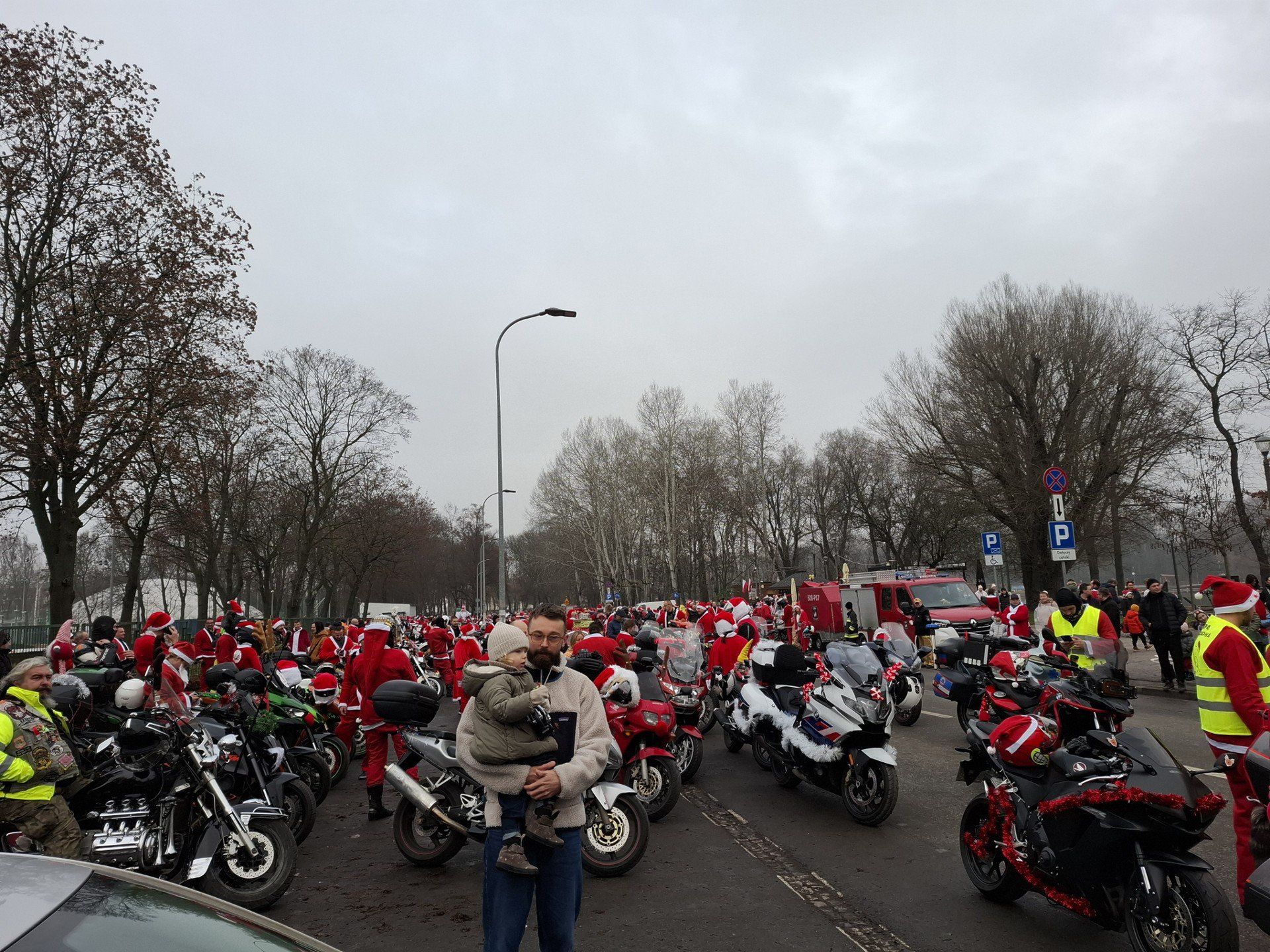 MotoMikołaje opanowali Kraków! To piękna akcja