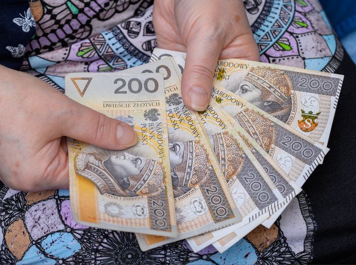 600 zł na nocleg dla seniora. Wysokość emerytury nie ma znaczenia
