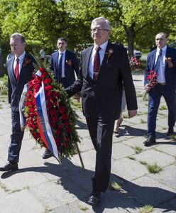 Сєргєй Андрєєв планує поставити квіти біля мавзолею радянських солдатів