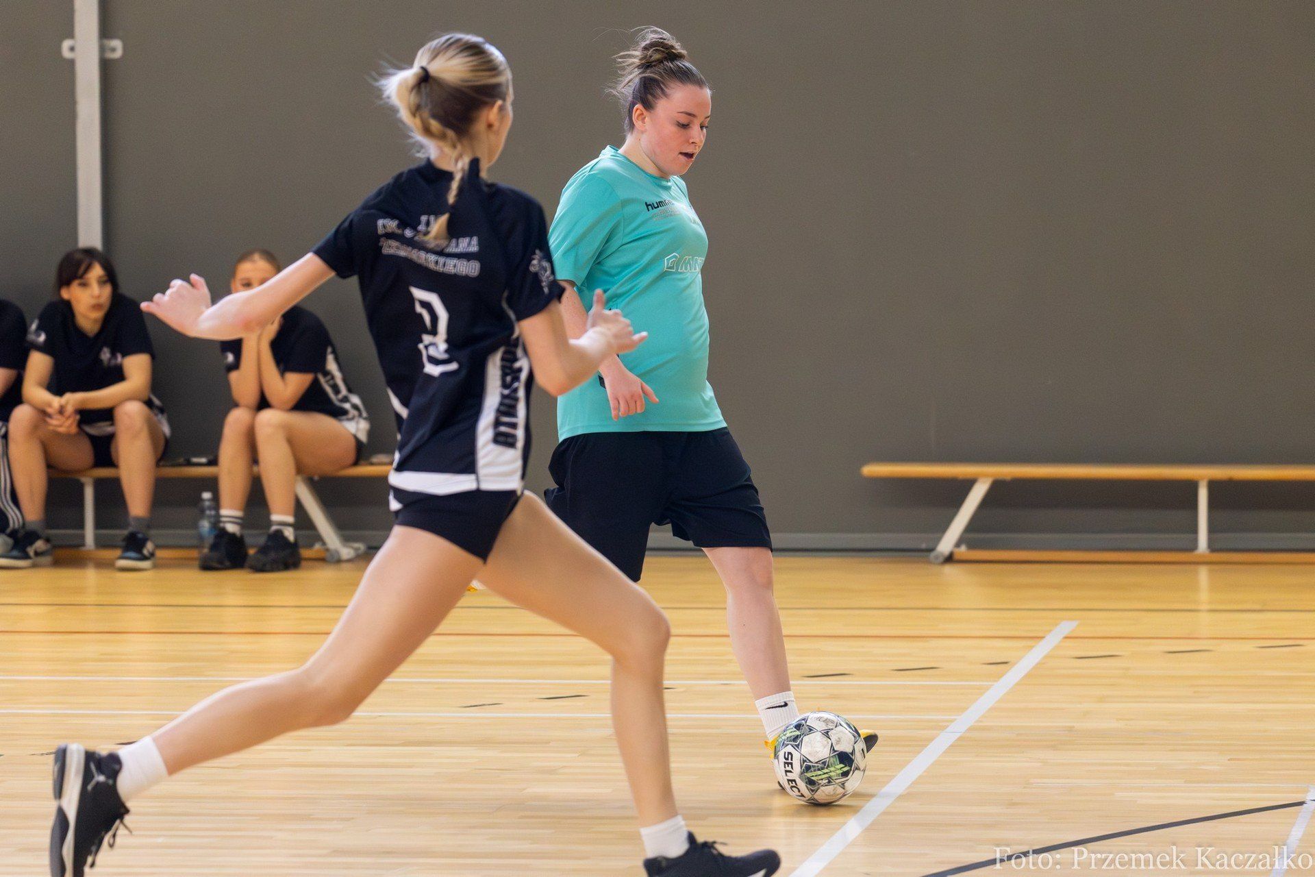 Licealiada w futsalu dziewcząt. II LO Jelenia Góra mistrzem