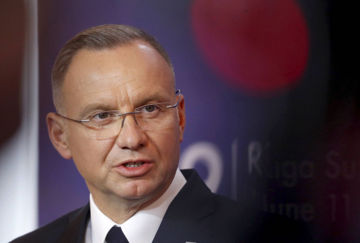 ambasador RP, spór, pałac, Andrzej Duda, marek magierowaki Spór o nominację ambasadorów OPINIA