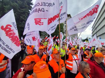 Hutnicy z Krakowa protestują w Warszawie. „Zielony Ład niszczy przemysł w Polsce i Europie”