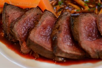 W PRL-u symbol luksusu. Każda gospodyni marzyła o tym, aby móc podać ją w święta