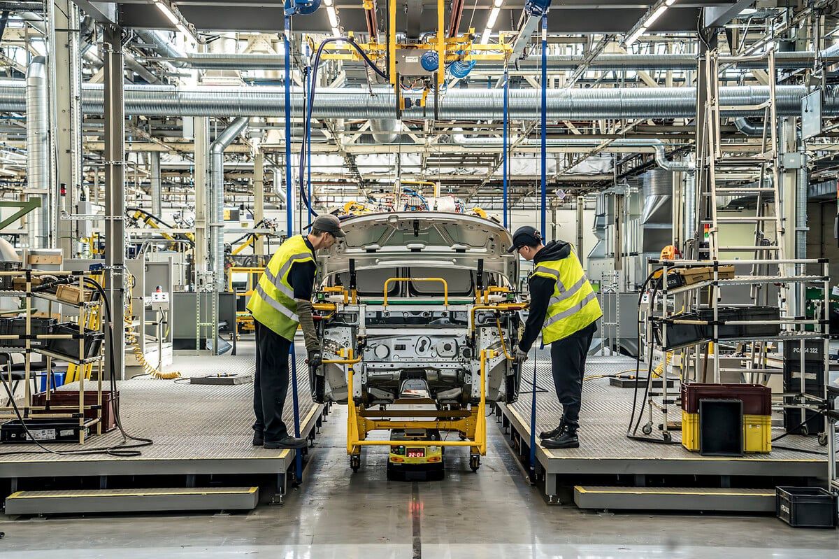 Tak źle nie było od 70 lat. Brytyjski przemysł motoryzacyjny ma problem