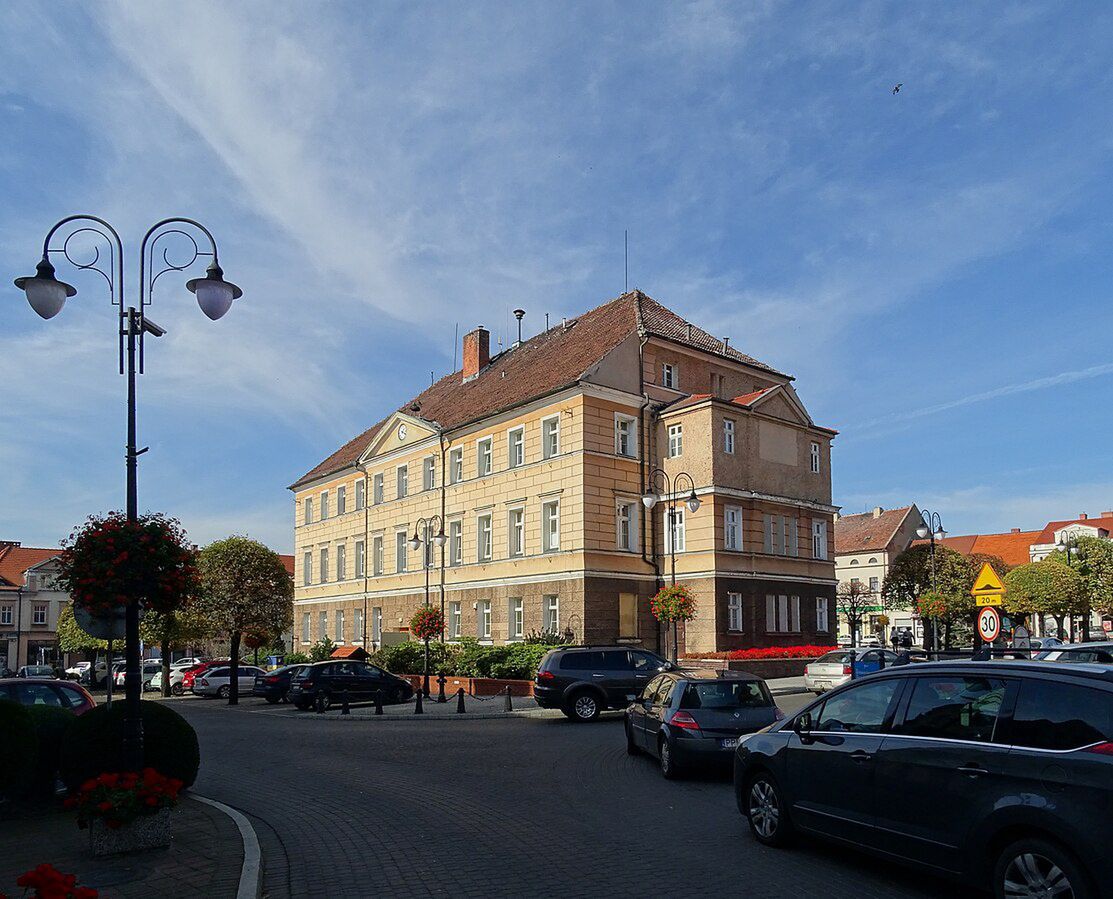 Pleszew wprowadza zmiany w opłatach za parking. Co z darmowym parkingiem w Kowalewie?