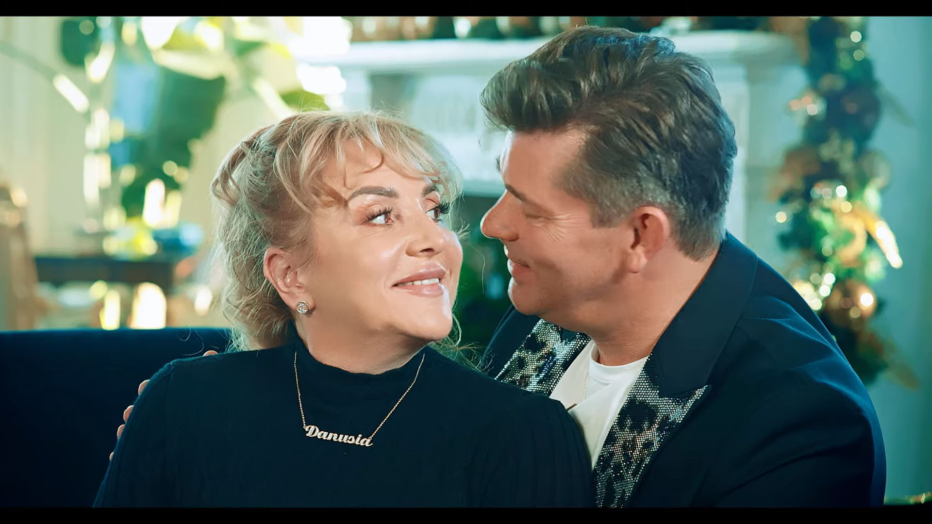 Danuta Martyniuk BŁYSZCZY w teledysku Zenona Martyniuka