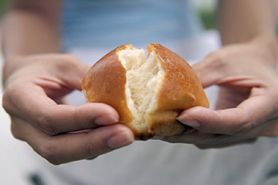 Jak zamrozić chleb, żeby był świeży i chrupiący?