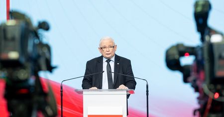 PiS kontratakuje ws. kampanii. Co zarzucił rywalom i co na to PKW?