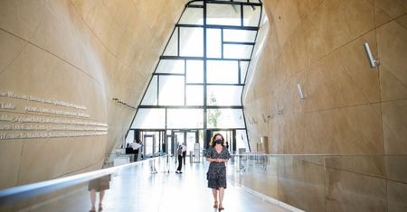 Warszawa. Nowa wystawa w Muzeum Polin "Wilhelm Sasnal: Taki pejzaż"