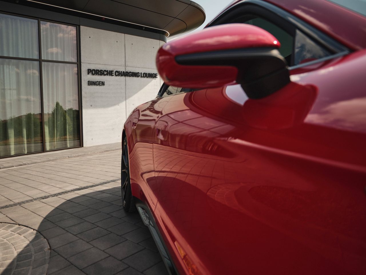 Porsche Charging Lounge