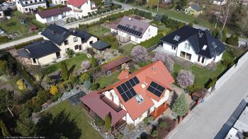 Wzięli dotację, ściga ich komornik. Minister ujawnia skalę problemu