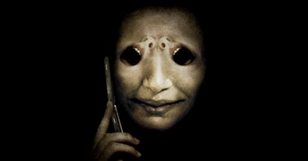 Wideo: Komórka w horrorach nigdy nie działa