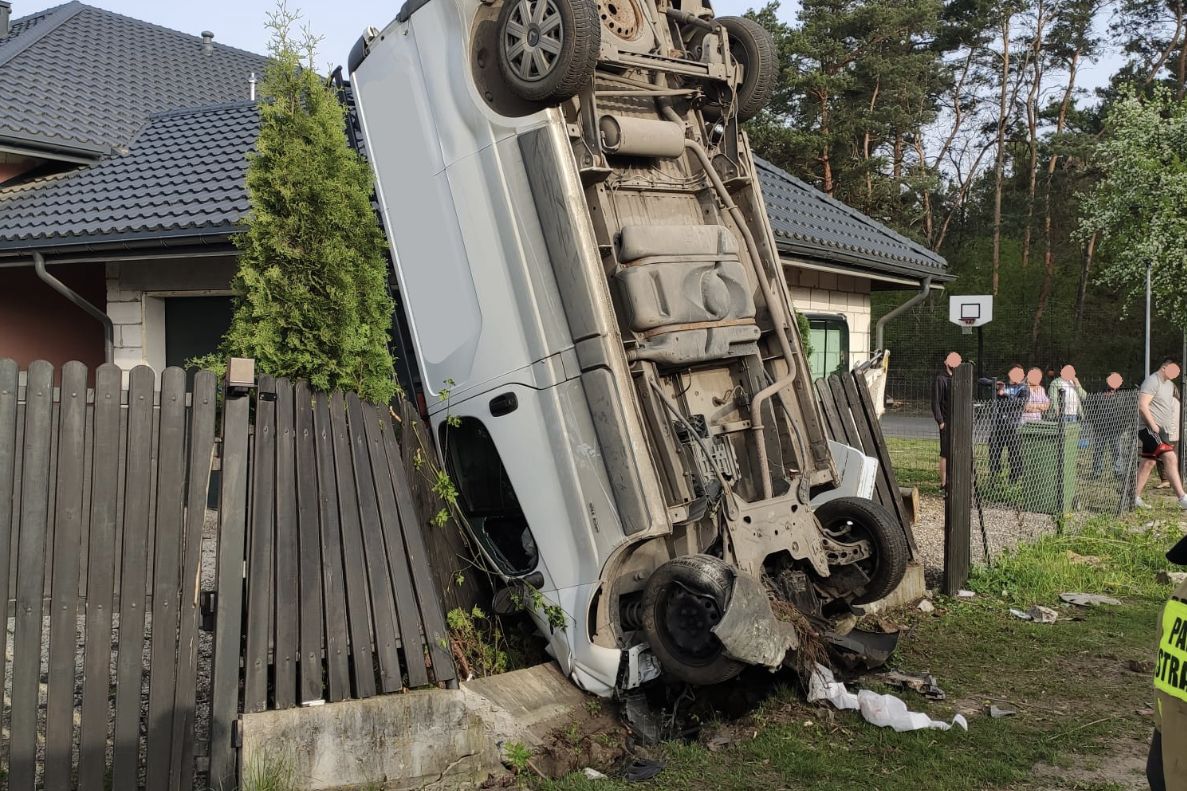 Groźny wypadek w Mazowieckim. Niebywałe zdjęcia