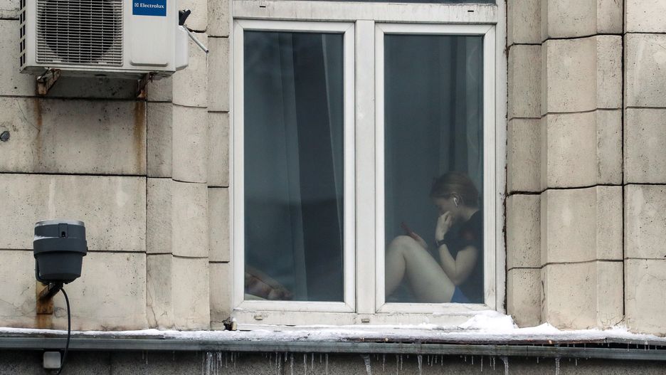 Koronawirus powoduje, że więcej dzieci i młodzieży szuka wsparcia poprzez telefon zaufania
