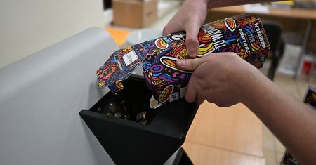 Znaleźli w puszce WOŚP banknot. A na nim wizerunek Mateusza Morawieckiego