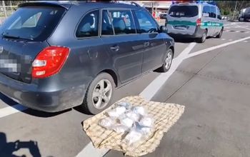 Poznań: Policja rozbiła grupę przemytników narkotyków. Zabezpieczono środki warte blisko 900 tys. zł