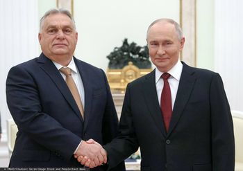 "Jestem do dyspozycji". Ujawniają, co Orbán obiecał Putinowi