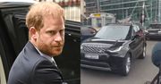 Książę Harry jest już w Londynie! Są nagrania, jak zmierza do chorego króla Karola