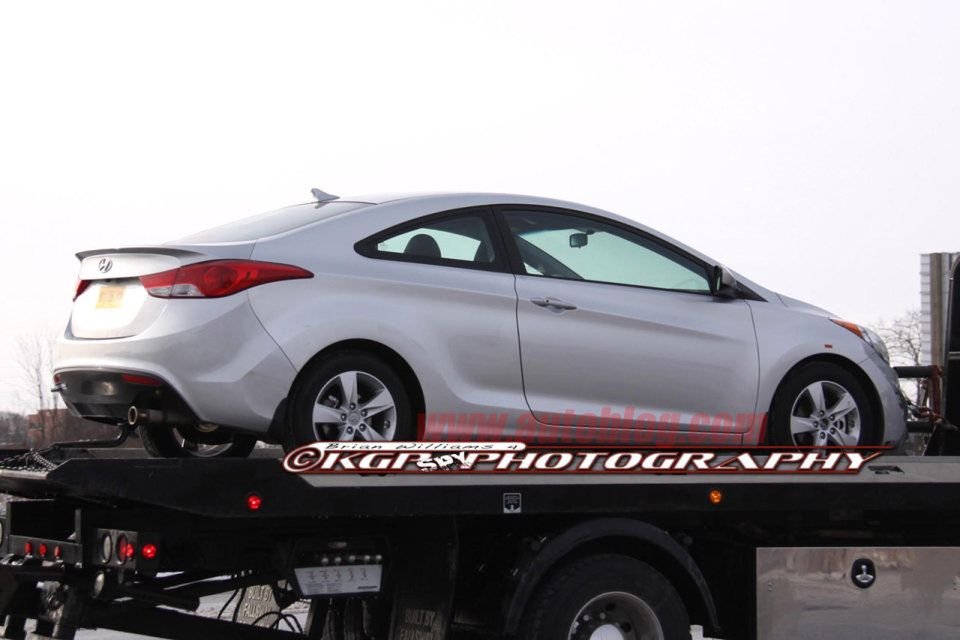 2013 Hyundai Elantra Coupe (źródło: KGP Photography via Autoblog)