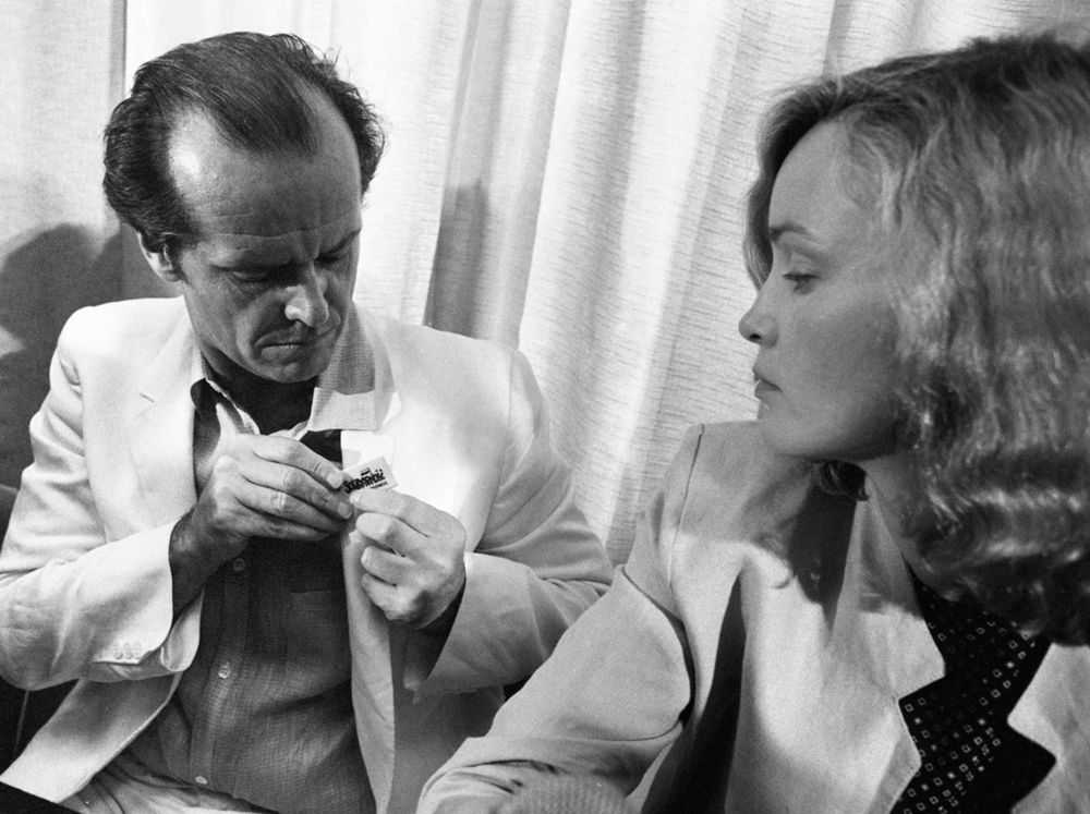 Jack Nicholson ze znaczkiem "Solidarności" 2