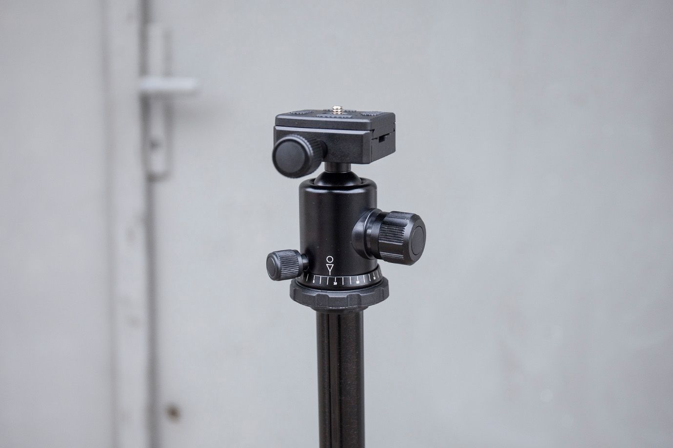 K&F Concept TC-2335, czy K&F TM-2324 – który statyw będzie lepszy na wakacje? 7