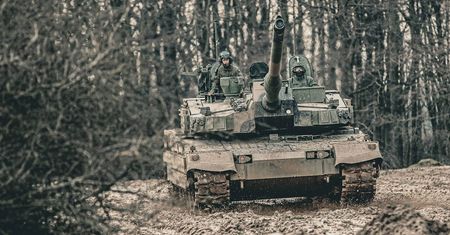 Ministerstwo wyjaśnia przyszłość czołgów K2. Montaż w Polsce już w 2028 r.