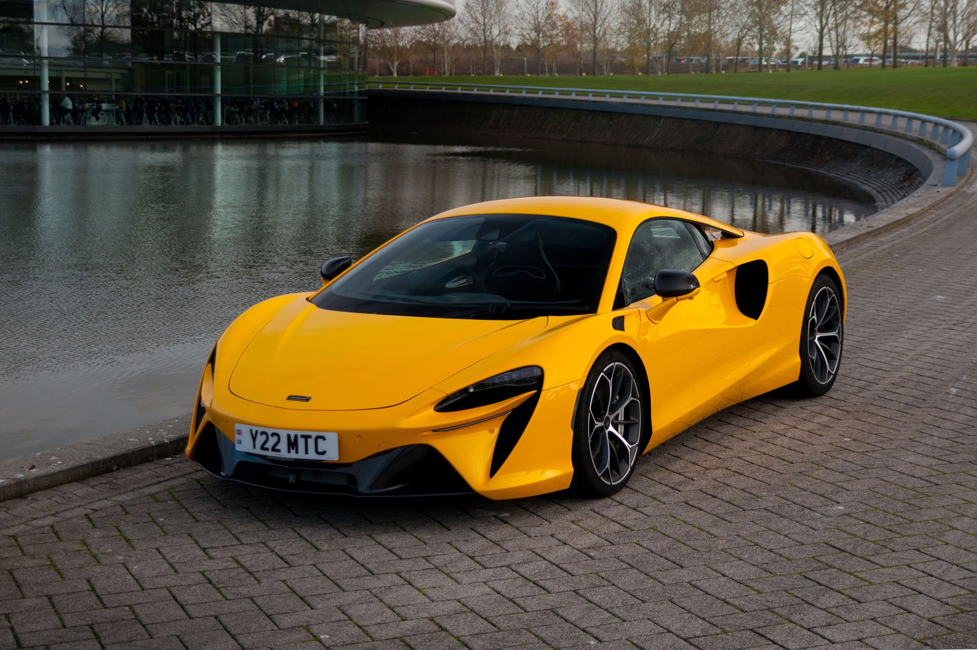 McLaren Artura (2025)