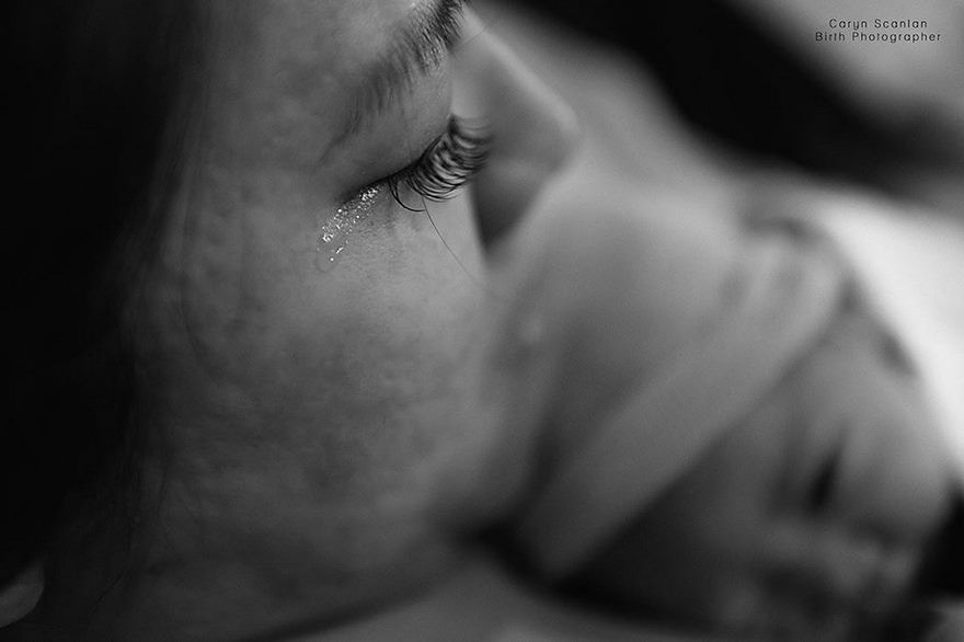 Tak rodzą kobiety. Niesamowite zdjęcia z porodów, które zebrano i wyróżniono w największym tego typu konkursie fotograficznym na świecie 10