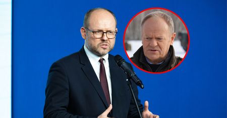 Ostre słowa Przydacza o rządzie. "Podlizywanie się Brukseli"