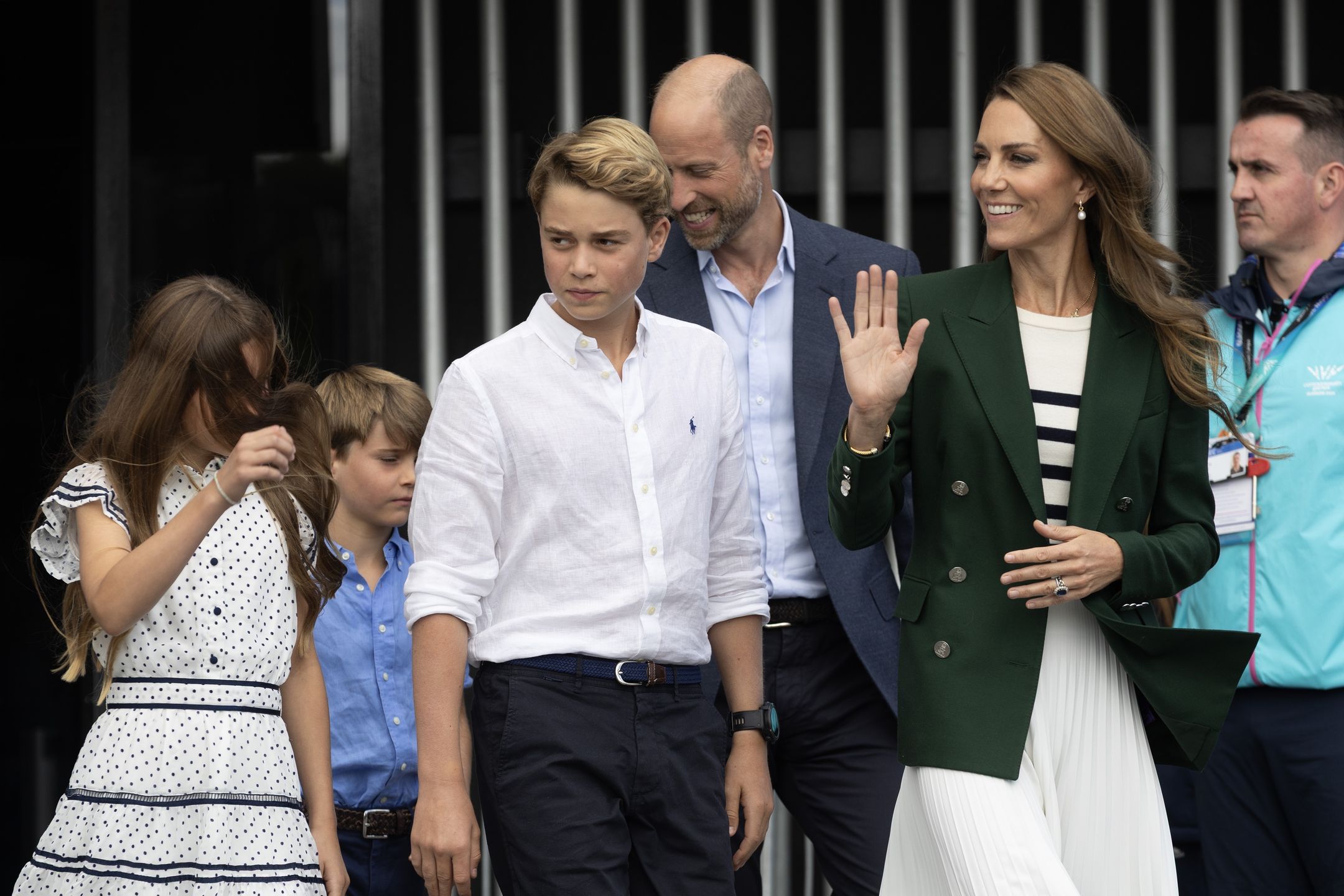 Księżna Kate i książę William z dziećmi 