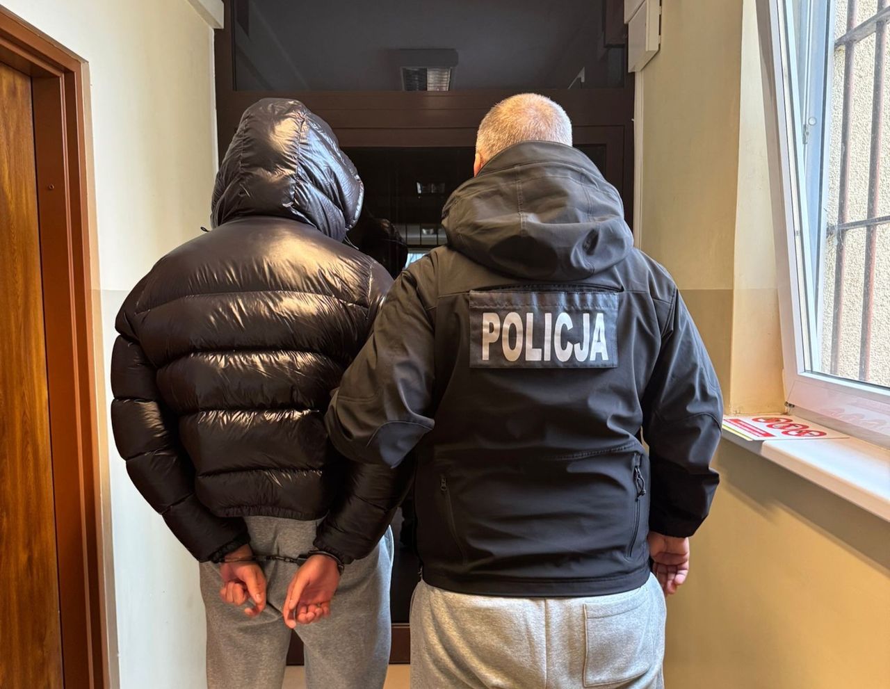 Sprzedawał w sieci nagie zdjęcia kobiet. 19-latek dobrowolnie poddał się karze