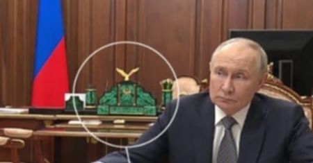 Zdemaskowali Putina. Zdradziła go choinka i długopisy