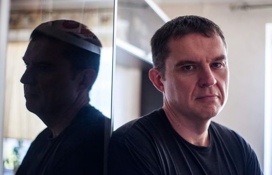 Przez pięć lat był "zakładnikiem reżimu" Łukaszenki. Kim jest Andrzej Poczobut?