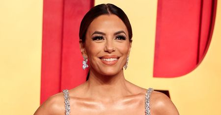 Eva Longoria błyszczy na oscarowym after party. Kreacja podkreśliła jej kształty
