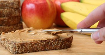 Zmień nawyki na dobre. Odkryj sekret błonnika w słodkich przekąskach