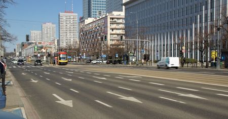 Mimo mniejszego ruchu, smog w mieście nie zniknął. Puste ulice nie gwarantują czystego powietrza