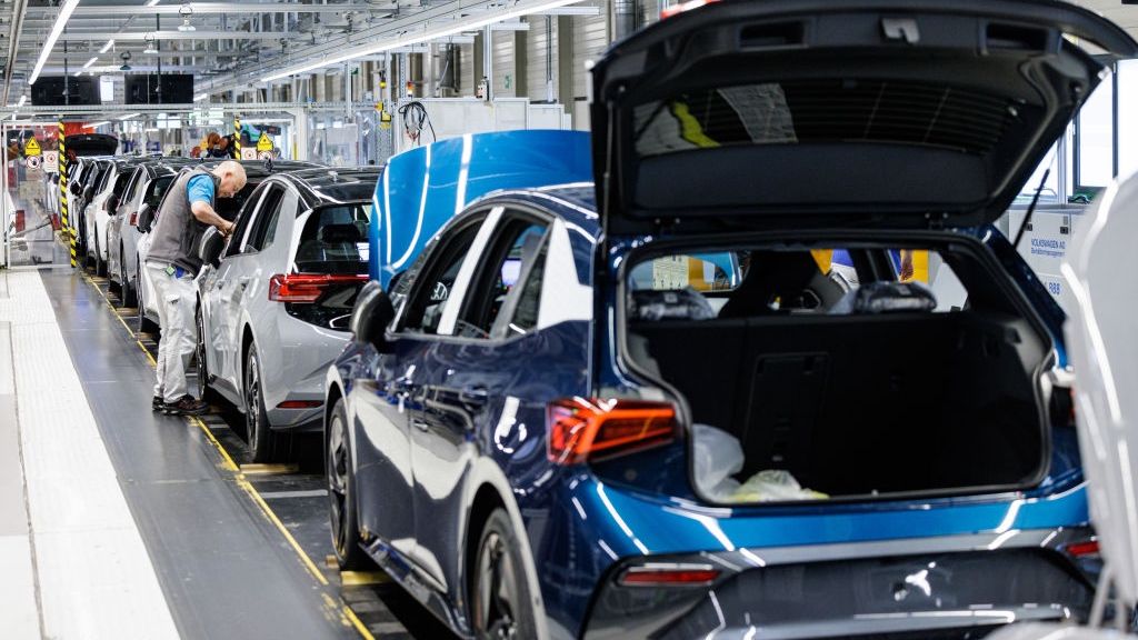 Volkswagen Produces Second Generation ID.3 Electric Car
ZWICKAU, GERMANY - MAY 24: A worker assembles the second generation of Volkswagen's ID.3 electric car on May 24, 2023 in Zwickau, Germany. The reworked ID.3 is nearly identical to its predecessor on the outside but has improved comfort and software inside. Volkswagen has set a goal that 80% of its cars sold in Europe by 2030 will be all electric. (Photo by Jens Schlueter/Getty Images)
Jens Schlueter