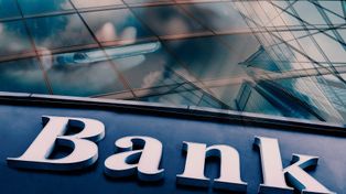 Seria obniżek stóp uderzy w banki. Klienci już widzą korzyści