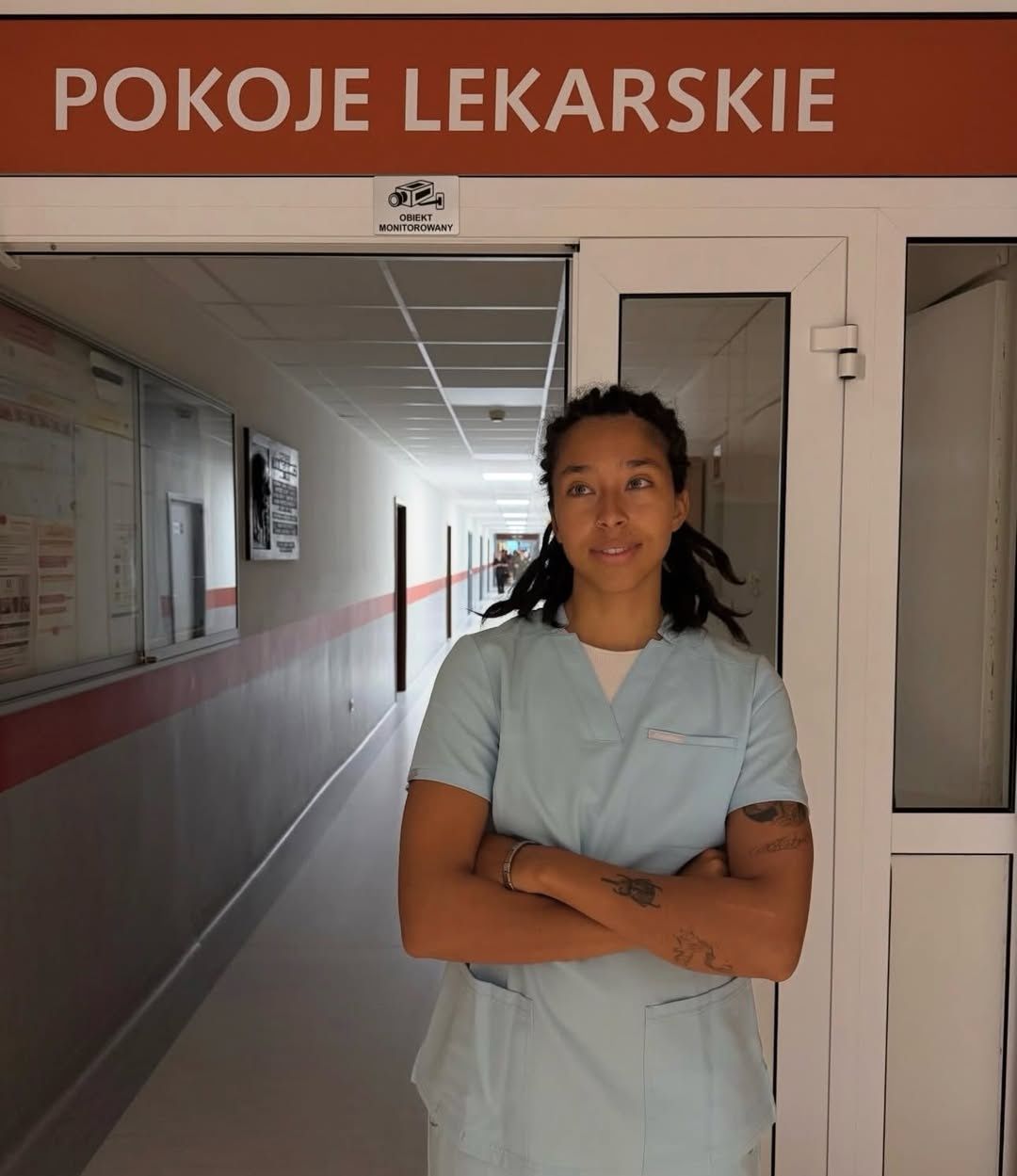 Omenaa Mensah pokazała córkę
