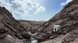 Barranco de las Peñitas na Fuerteventurze: szlak, kaplica i skalny łuk