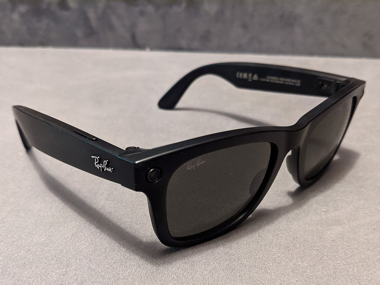 ZuckOff wykryje okulary Meta. Aplikacja Polaka zwraca uwagę na problem