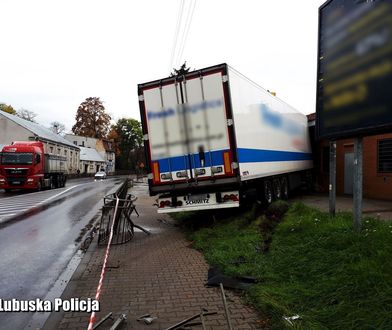 Lubuskie. Wjechał tirem w budynek marketu