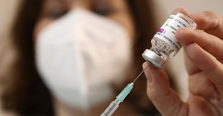 COVID-19. Nowe daty sczepień w Polsce. 20 mln dawek do końca czerwca