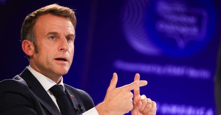 Projekt budżetu "na polu minowym". Francja zaciska pasa